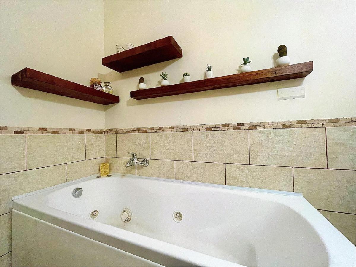 Dimora Antonella - Ostuni 4 Seasons - Splendid Villa Depandance With Private Swimming Pool المظهر الخارجي الصورة